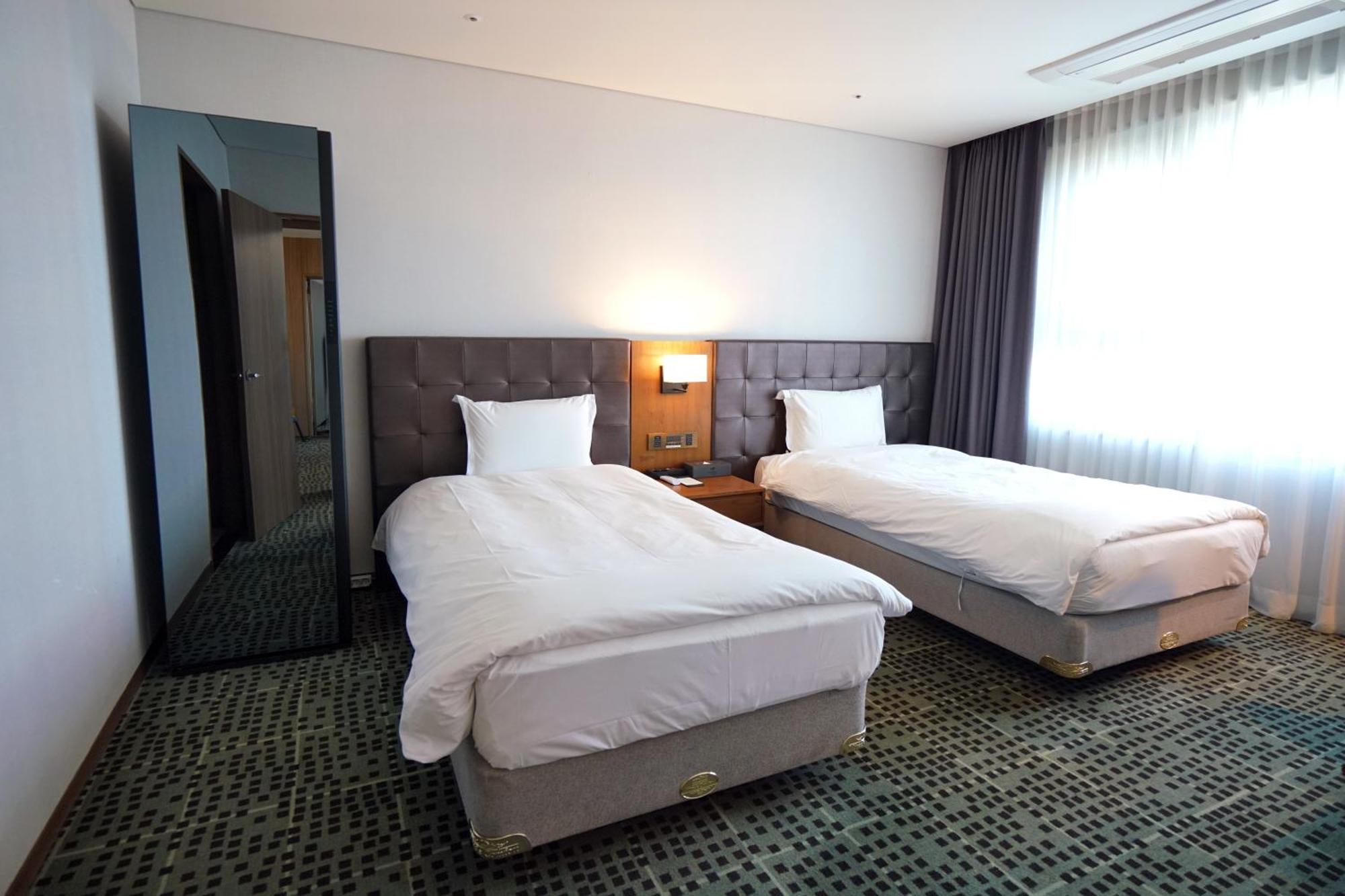 Grabel Hotel Jeju Buitenkant foto